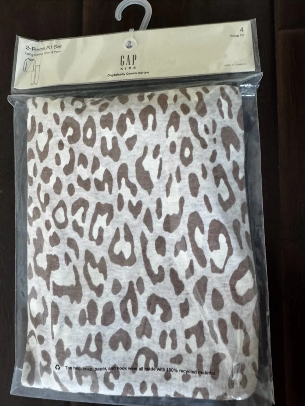New 2 piece pajama size 4T
